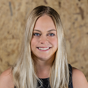 Mitarbeiterin Lisa Dettenhöfer